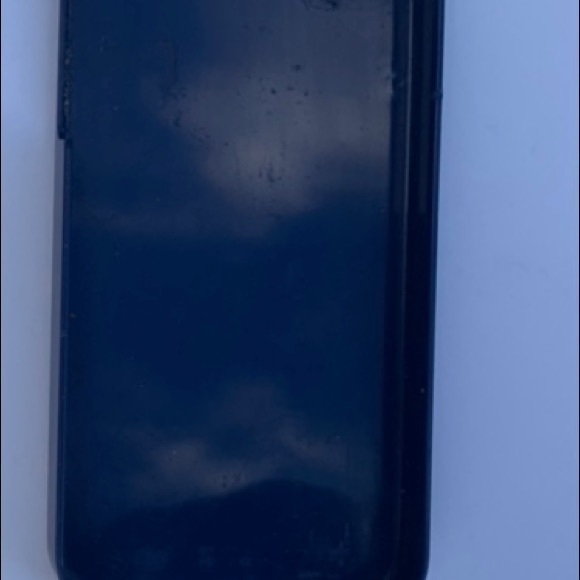 iPhone 4 coach phone case. Comes with box. - Picture 3 of 5